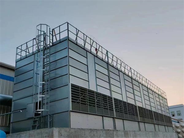 简析闭式冷却塔在中央空调方面的应用,闭式冷却塔工作原理示意图